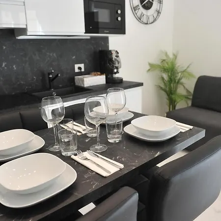 Luxury Center アパート サレルノ