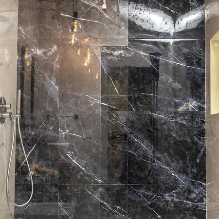 Luxury Center Apartment Salerno