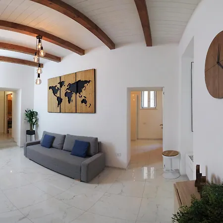 アパート Luxury Center *